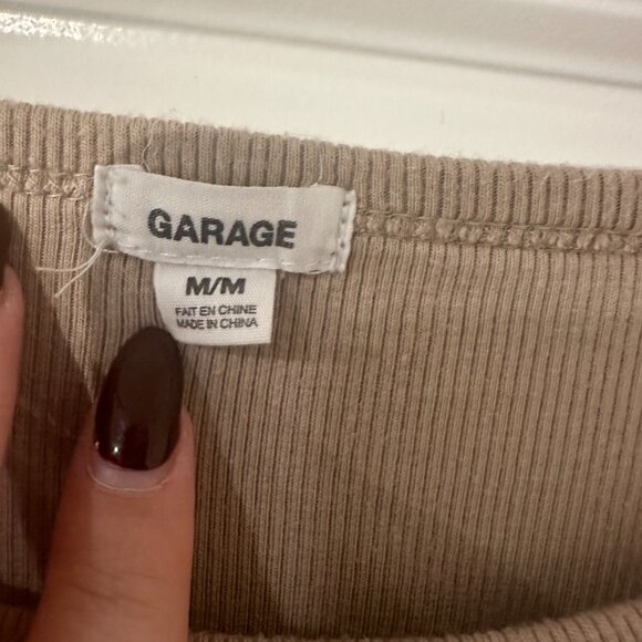 Garage Crop -Top Long Sleeve - Picture 3 of 5